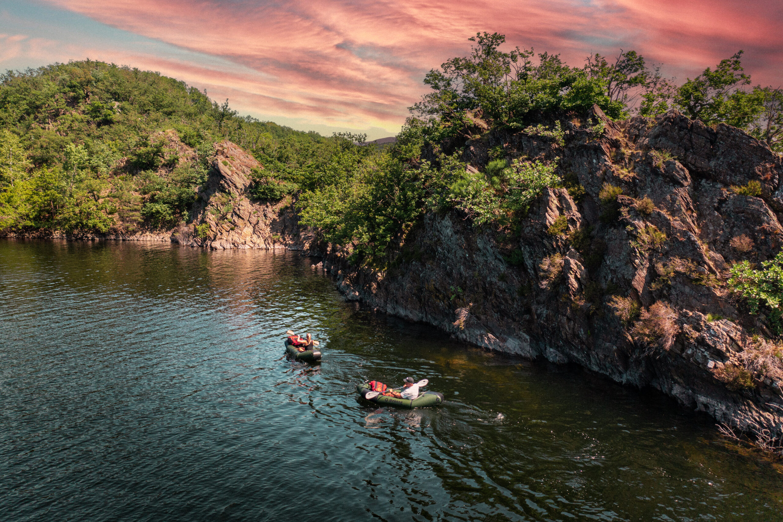 Packrafting i Eifel: lugn flod och skogar